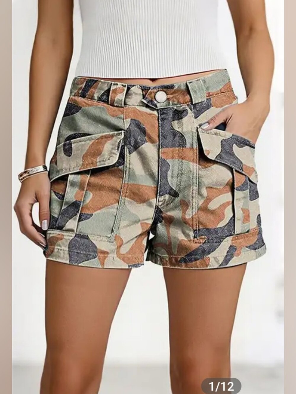 Flamingals Camo Print Patched Pocket Mid Waist Shorts NWT Large